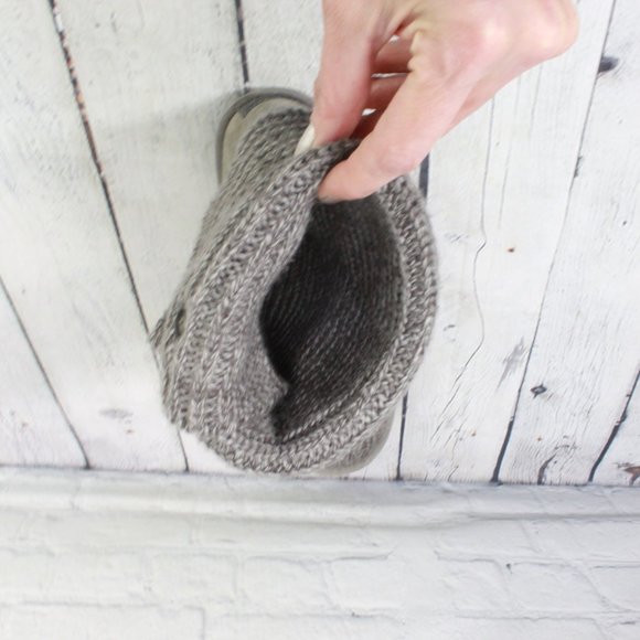 UGG Australia Gray Knitted Buttons Mid-Calf Classic Cardy Boots Size 6 M - Picture 7 of 9